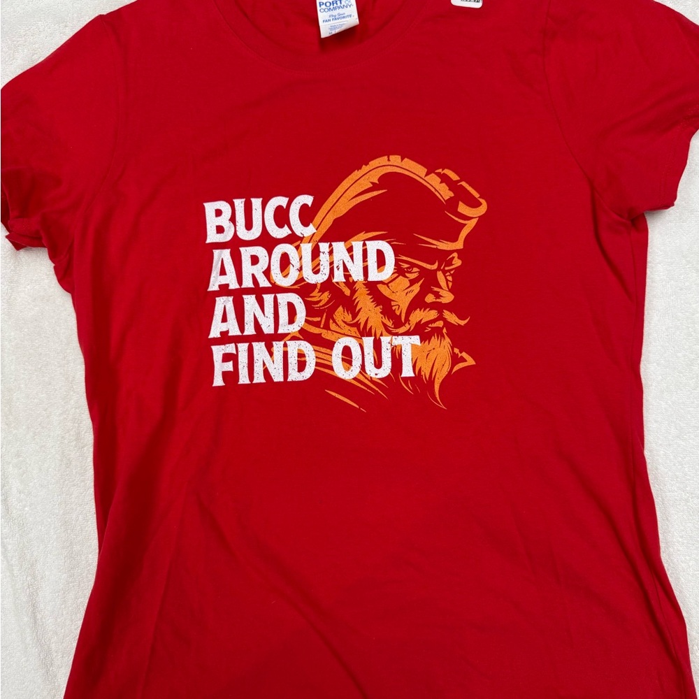 NFL Tampa Bay Buccaneers Women's T-shirt.